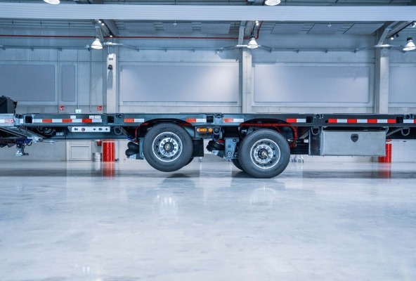 First two axles friction steered 